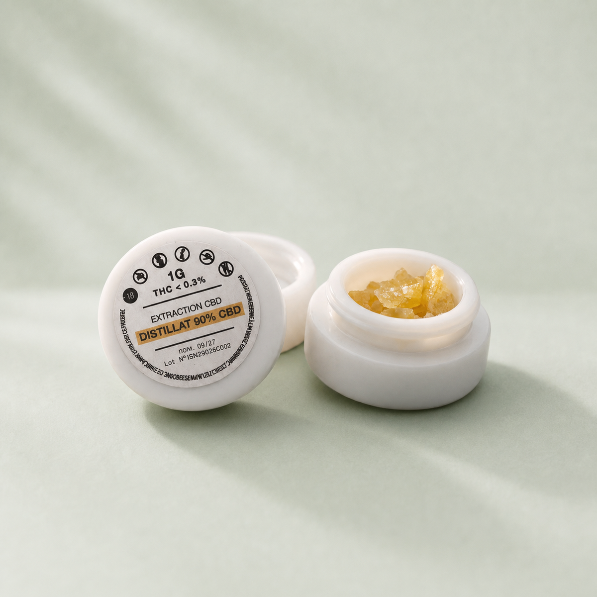 Destilado 90% CBD sur fond inspiré Beldia avec ombre réaliste unique