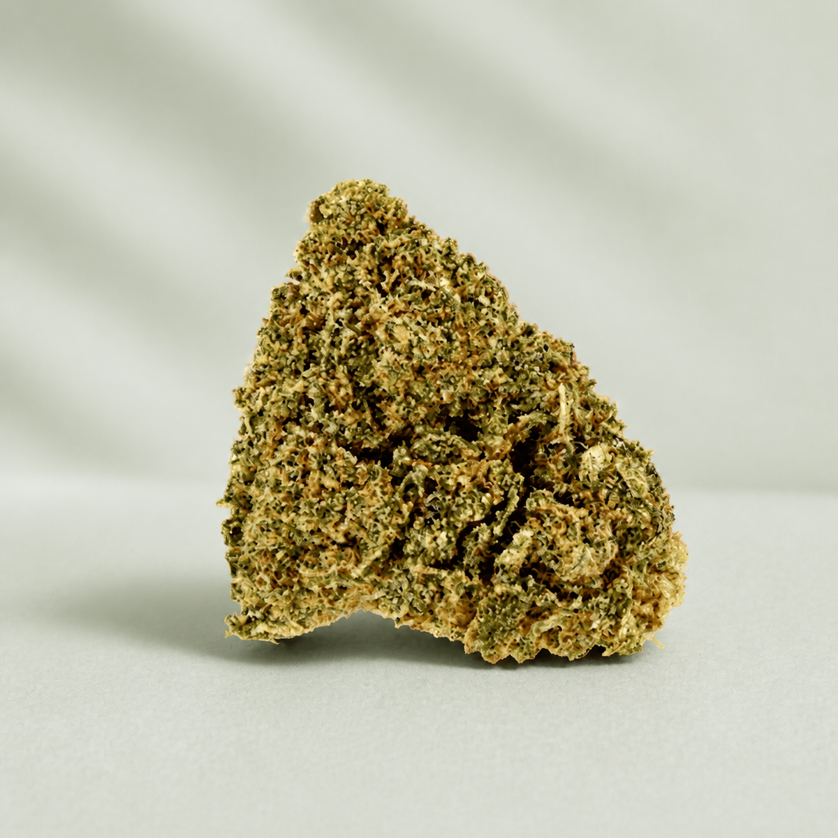 Sky Walker CBD sur fond Beldia vert sauge clair